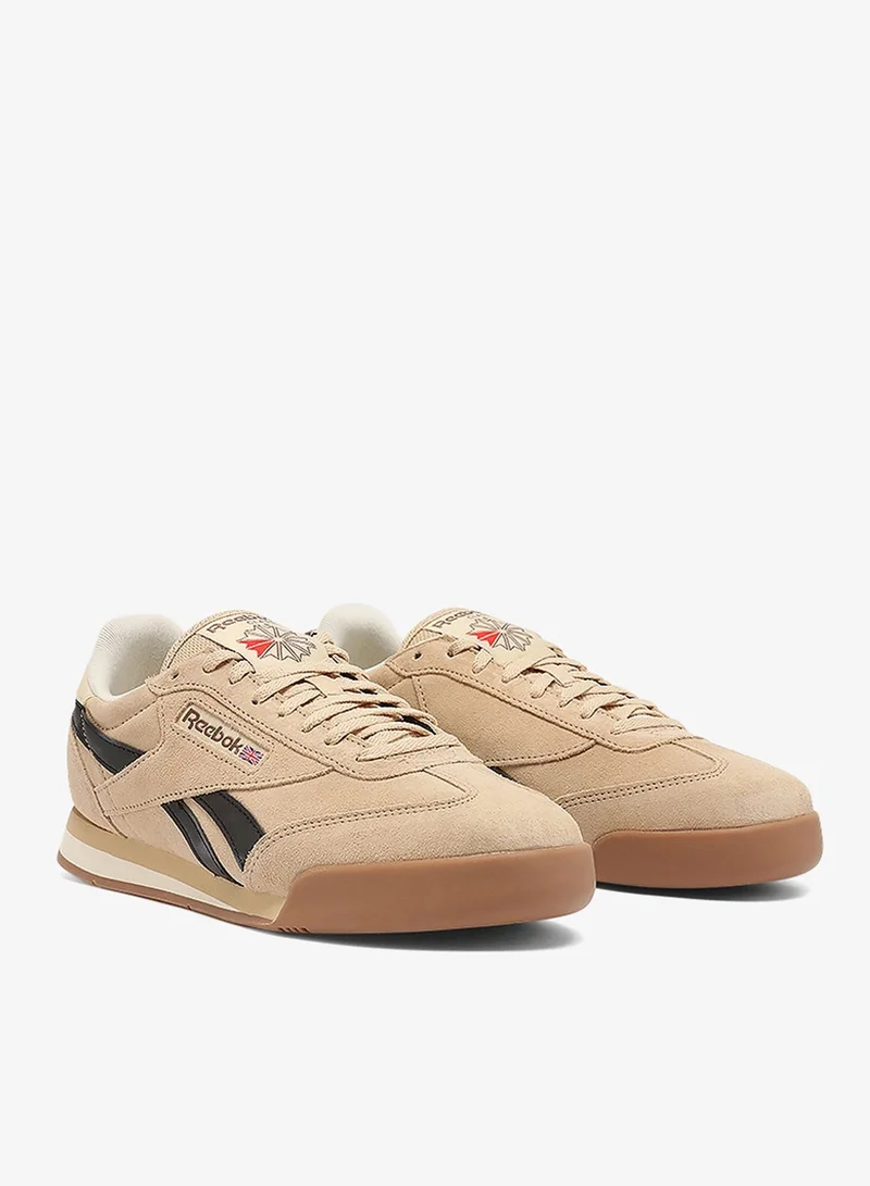 ريبوك سنيكرز كامبيو إكس تي